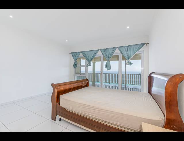 7 BEDROOM HOUSE FOR SALE IN BLUFF